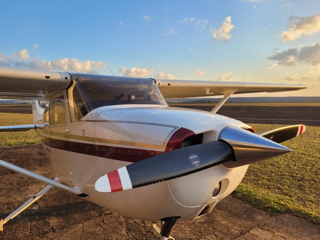 Aeronave da PROAV no aeroporto de Botucatu